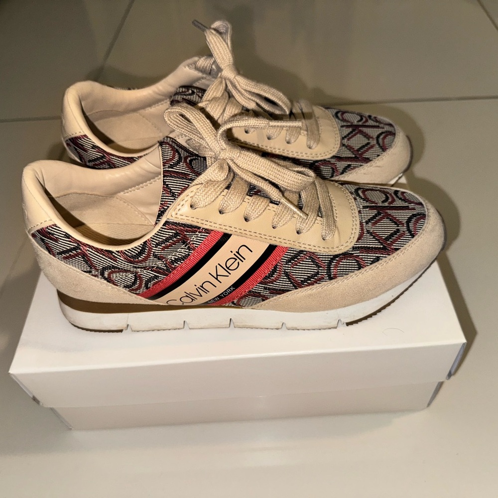 Calvin Klein Geometric Sneakers with Cream and Red Highlights